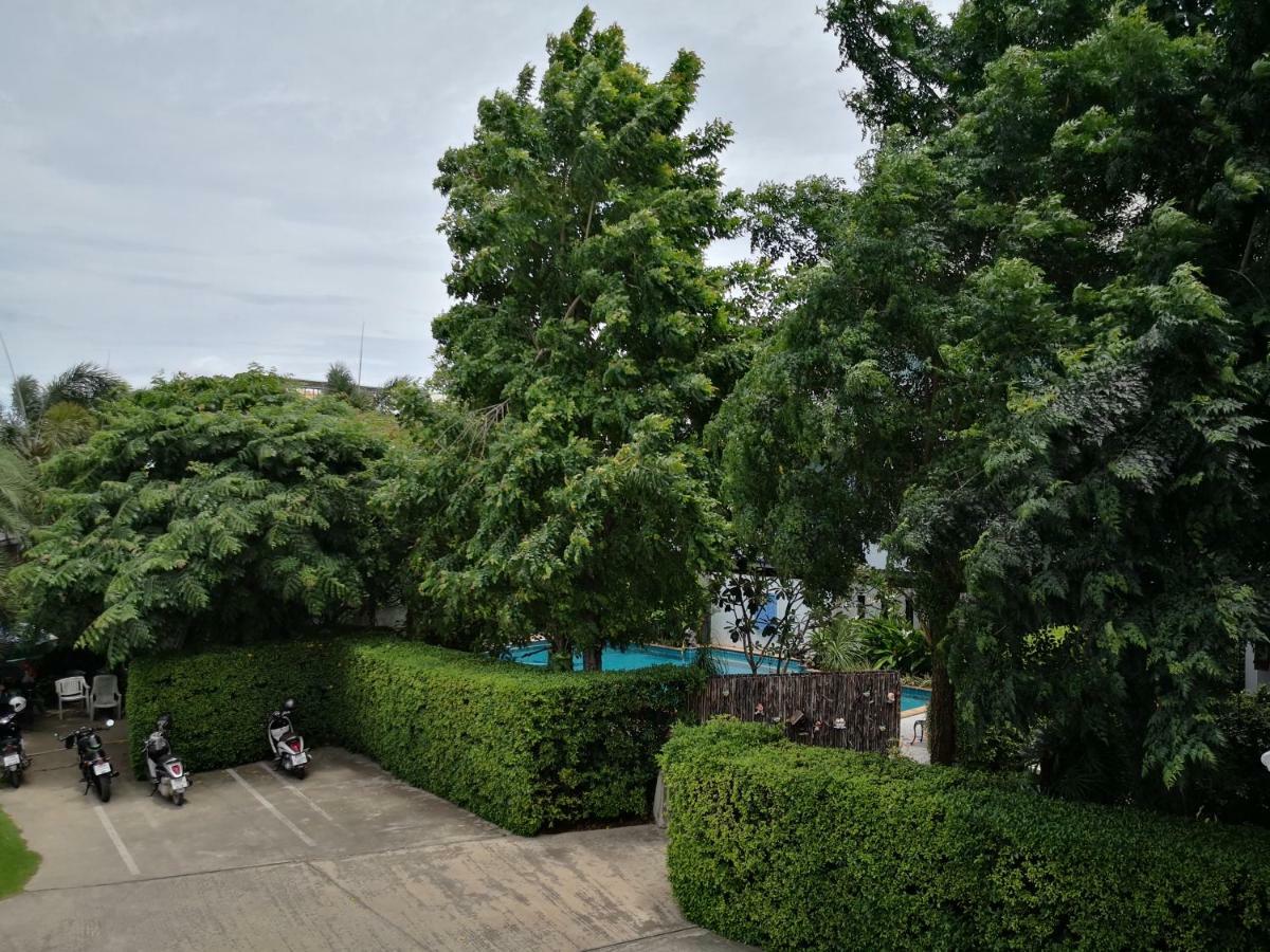 Baan Suksiri Hotel HHQ Exterior foto